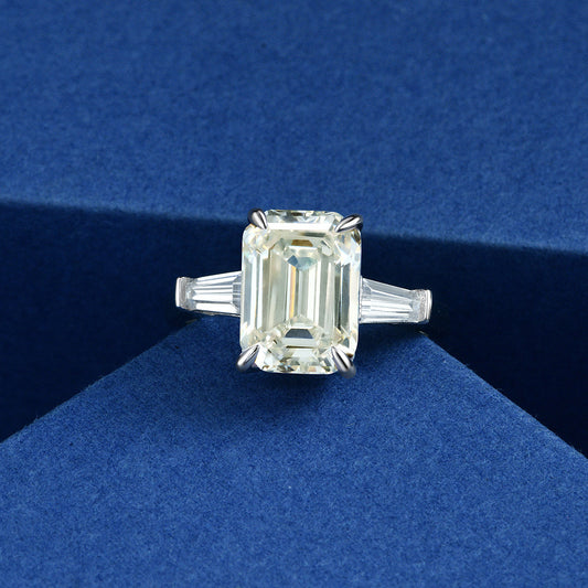 Emerald on Tapered Baguette